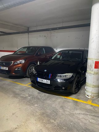 BMW 330D averiado