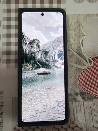 Samsung Galaxy Z Fold5 + Starter Pack