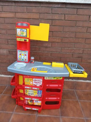Supermercado de juguete con accesorios