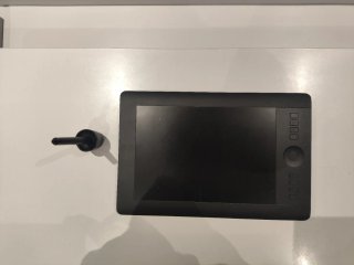 Tableta Gráfica Wacom Intuos Pro PTH-651
