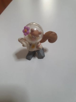 Figura Sandy Cheeks Disney