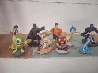 Lotto Statuette Personaggi Disney e Marvel