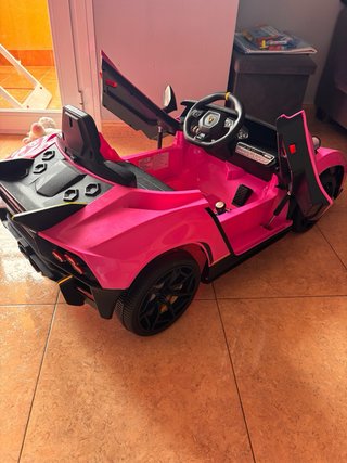 Coche eléctrico infantil con mando