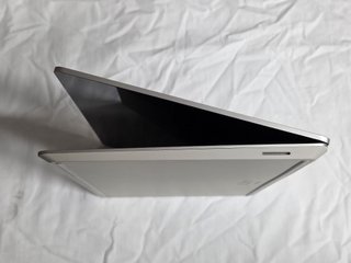 Microsoft Surface Go 1943 i5 16GB RAM 256GB TOUCH