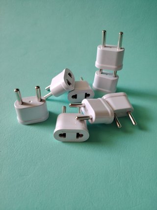 Lote:soportes,fundas,cableUSB,protector depantalla