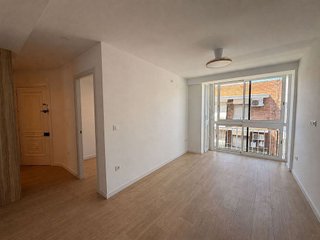 Piso en alquiler en Cruz Roja en Sevilla