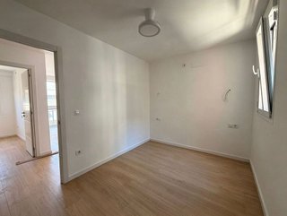 Piso en alquiler en Cruz Roja en Sevilla