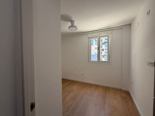 Piso en alquiler en Cruz Roja en Sevilla