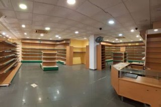 Local comercial en alquiler en Nueva Andalucía en Almería