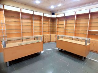 Local comercial en alquiler en Nueva Andalucía en Almería