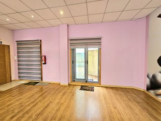 Local comercial en alquiler en Ribeira