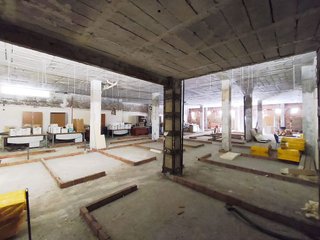 Local comercial en alquiler en Nervión en Sevilla