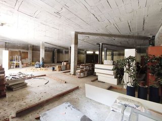 Local comercial en alquiler en Nervión en Sevilla