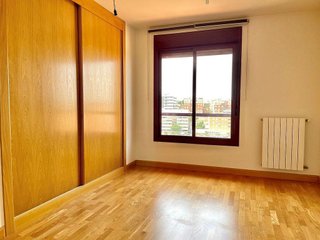 Casa adosada en alquiler en Bola de Oro - Serrallo en Granada