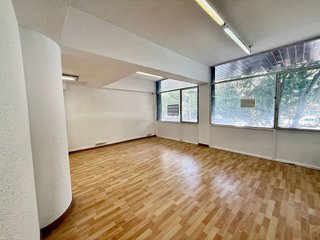 Oficina en alquiler en Sant Antoni en Barcelona