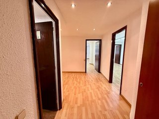 Oficina en alquiler en Sant Antoni en Barcelona