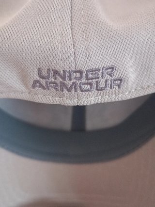 Gorra Under Armour Beige Talla L-XL