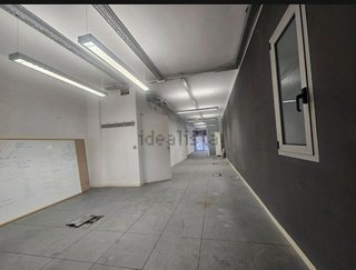 Local comercial en alquiler en Les Roquetes en Barcelona
