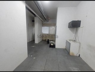 Local comercial en alquiler en Les Roquetes en Barcelona