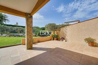 Chalet en venta en Cabanyes-Mas Ambrós-Mas Pallí en Calonge