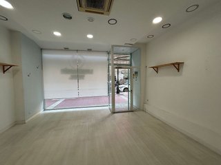 Local comercial en alquiler en Paseo Constitución - Las Damas en Zaragoza