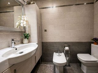 Casa adosada en venta en San Pedro de Alcántara pueblo en Marbella