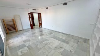 Ático en alquiler en Martín Carpena - Torre del Río en Málaga
