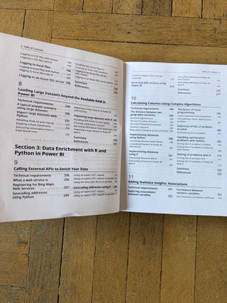 Libro Extending Power BI with Python and R