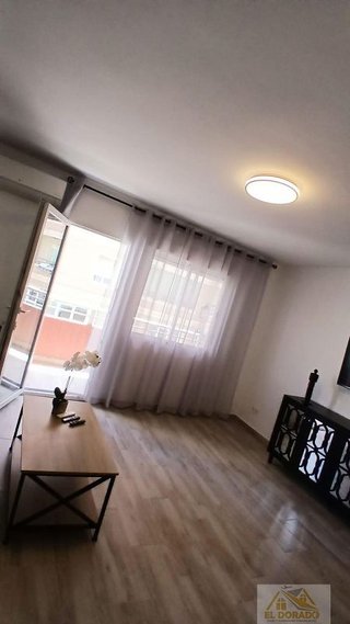 Piso en alquiler en Centro en Torrevieja
