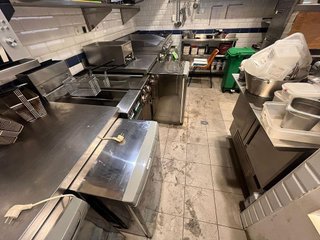 Local comercial en alquiler en Marquès de la Fontsanta - Pere Garau en Palma de Mallorca