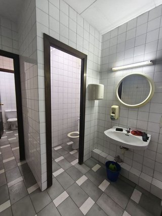 Local comercial en alquiler en Centre en Hospitalet de Llobregat, L´