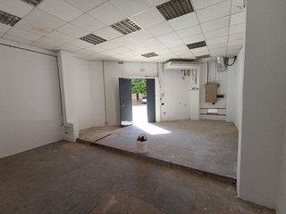 Local comercial en alquiler en Nervión en Sevilla