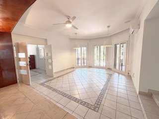 Chalet en alquiler en Vistahermosa en Alicante