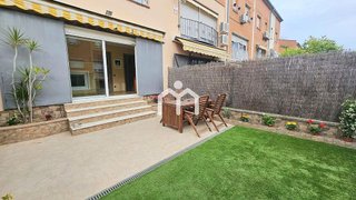 Casa adosada en venta en Bufalà en Badalona