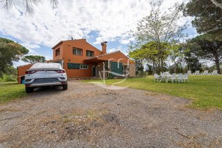 Chalet en venta en Llagostera