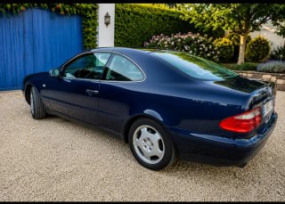 Mercedes-Benz  CLK 2002