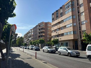 Local comercial en alquiler en El Carmen en Murcia