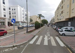 Local comercial en alquiler en Puerto - Plaza de Toros en Estepona