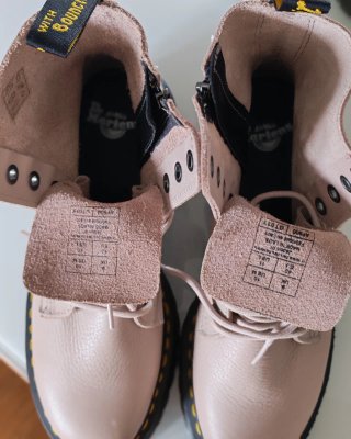 Botas Dr. Martens Beige Cuero