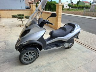 Piaggio MP3 250 RL Plata