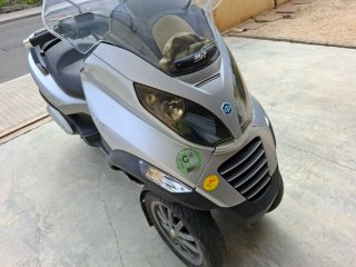 Piaggio MP3 250 RL Plata