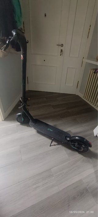 Patinete Eléctrico Negro Youin