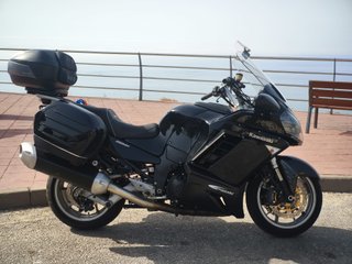 KAWASAKI GTR 1400 con Maletas y Baúl