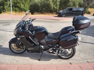 KAWASAKI GTR 1400 con Maletas y Baúl