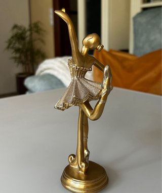 Figura Bailarina Dorada Decorativa