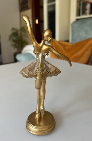 Figura Bailarina Dorada Decorativa