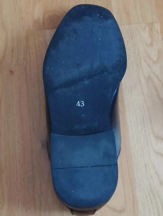 Zapatos de vestir negros Marco Giovanni. Talla 43.