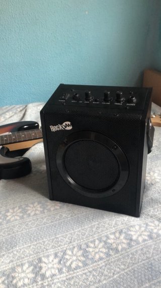Guitarra Eléctrica RockJam + Amplificador + funda
