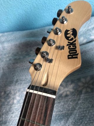 Guitarra Eléctrica RockJam + Amplificador + funda