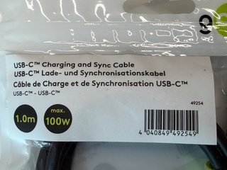 UGREEN cargador 65W y cables USB-C